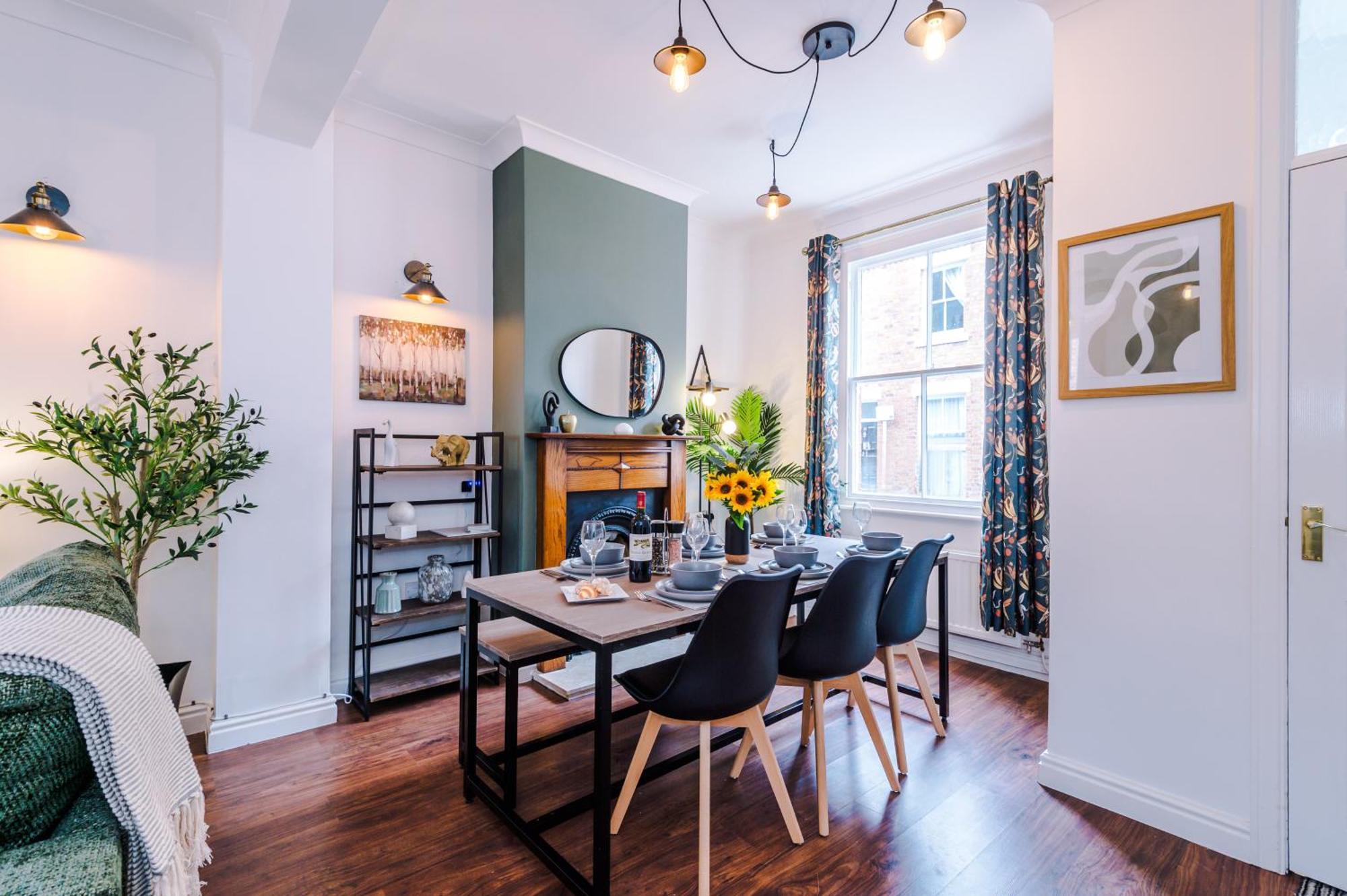 New! Stunning 2-Bed City-Centre Home In Chester By 53 Degrees Property - Ideal For Couples & Groups - Sleeps 6! Eksteriør billede