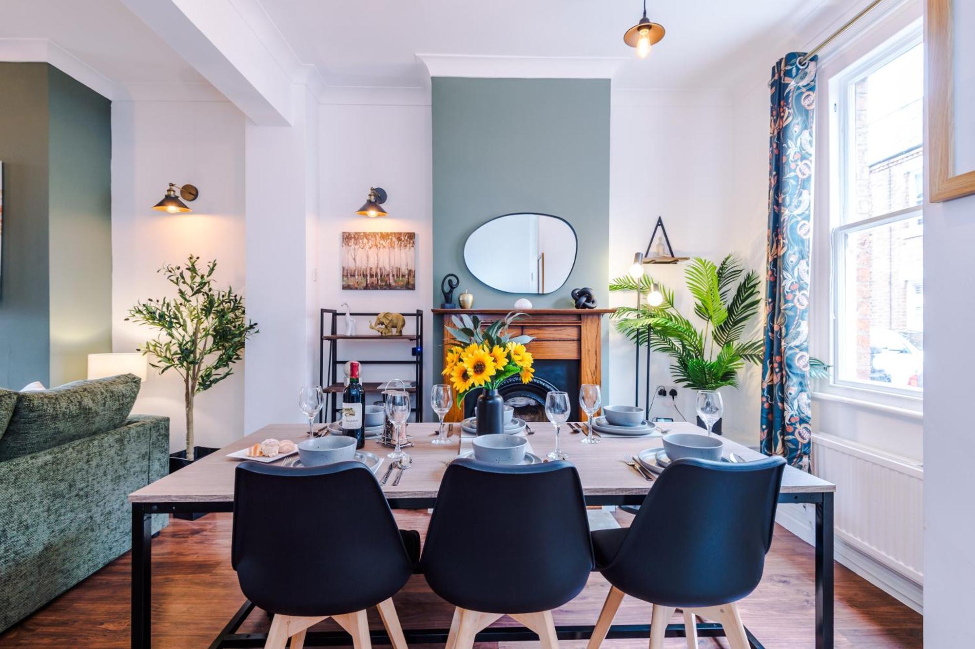 New! Stunning 2-Bed City-Centre Home In Chester By 53 Degrees Property - Ideal For Couples & Groups - Sleeps 6! Eksteriør billede