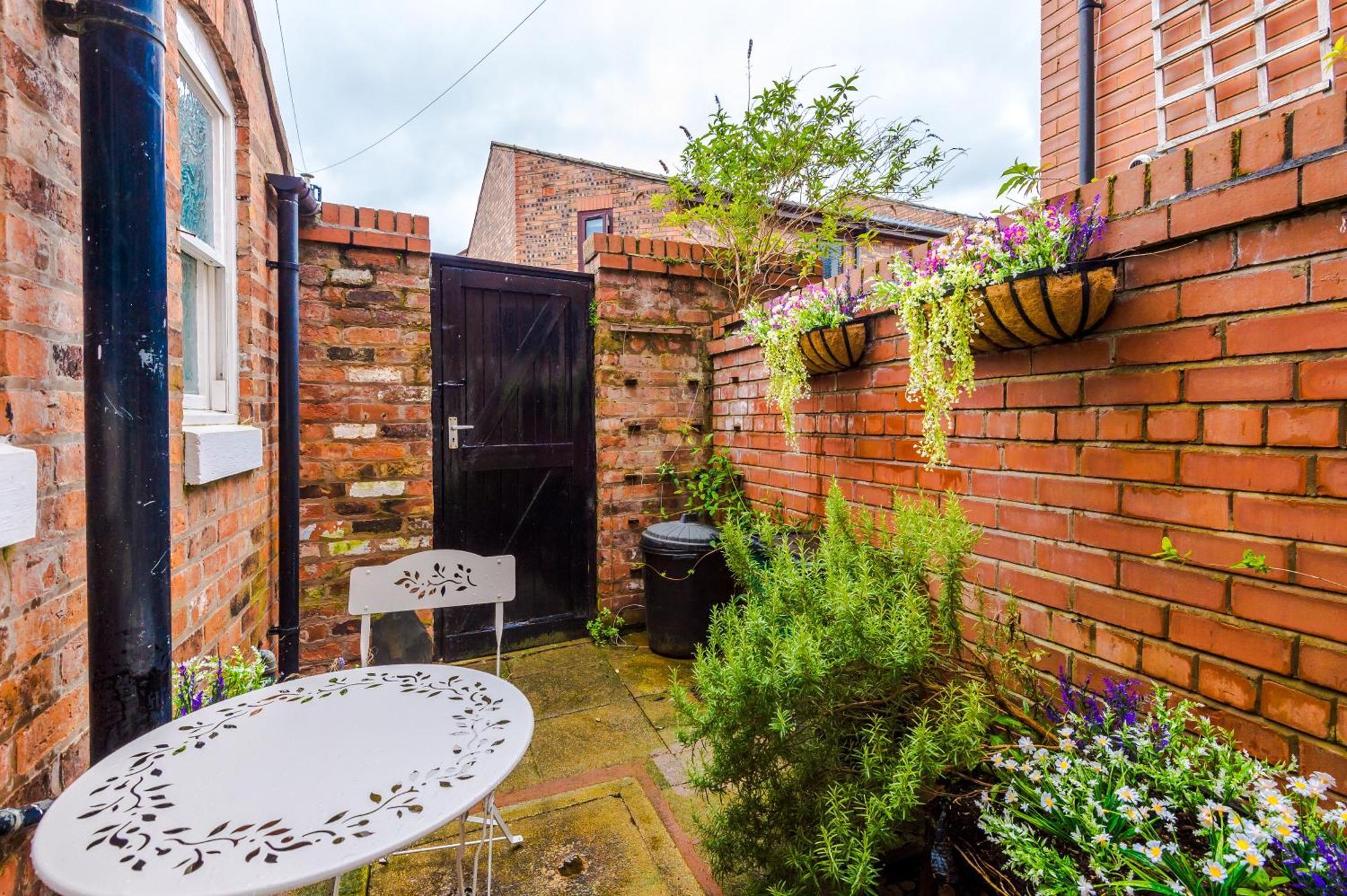 New! Stunning 2-Bed City-Centre Home In Chester By 53 Degrees Property - Ideal For Couples & Groups - Sleeps 6! Eksteriør billede